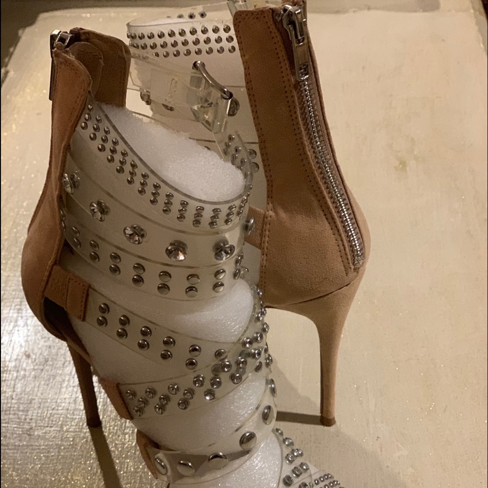 Steve Madden moto pump